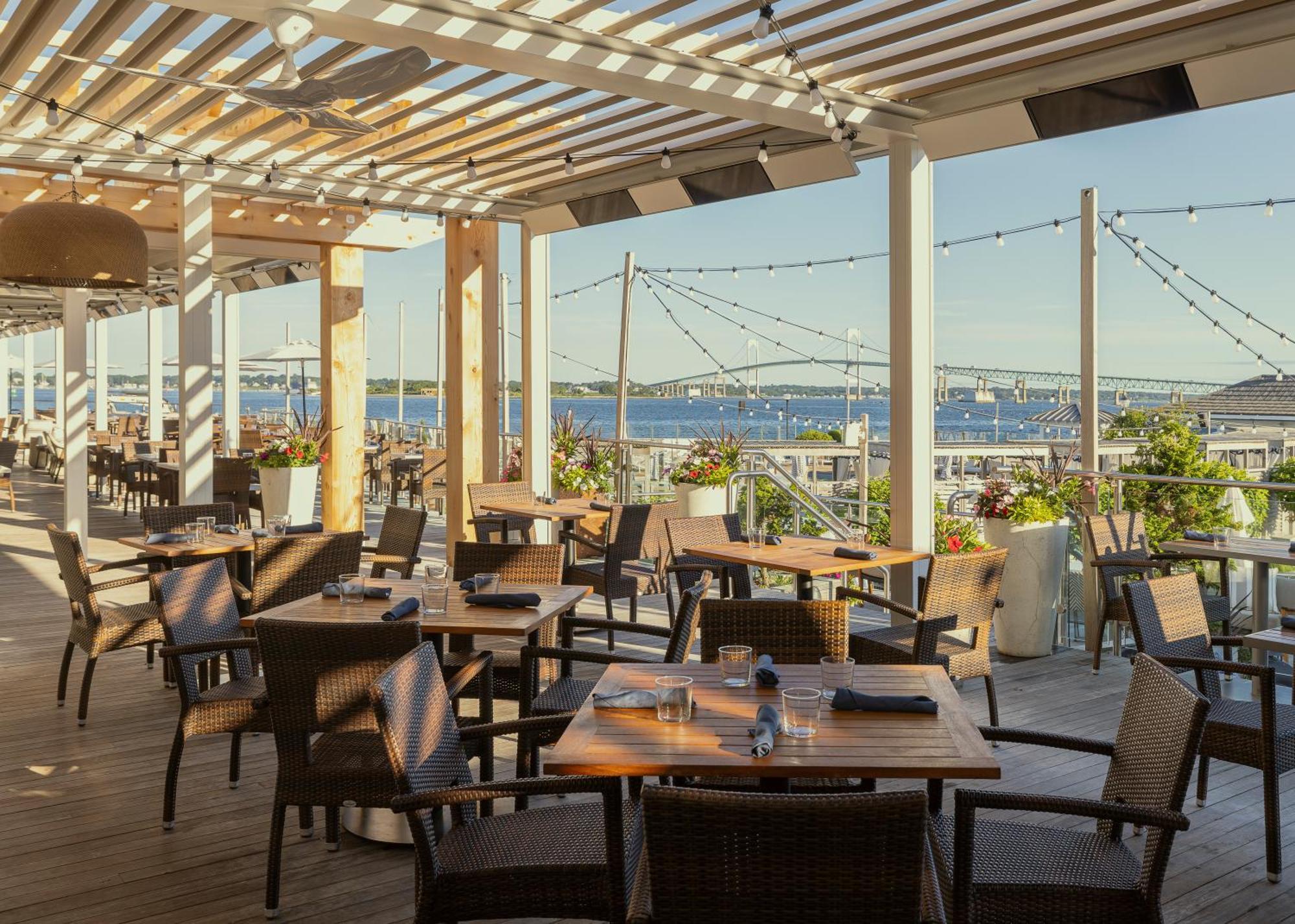 Newport Harbor Island Resort 외부 사진