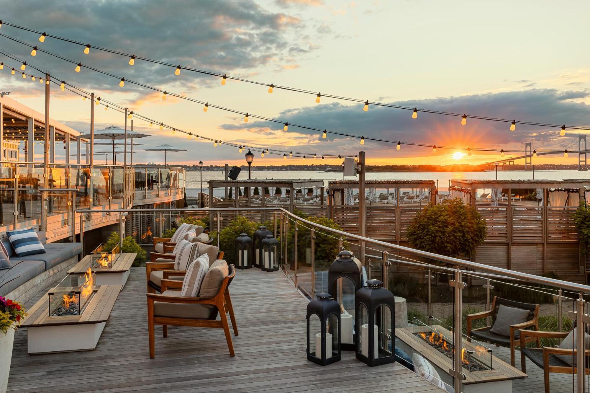 Newport Harbor Island Resort 외부 사진